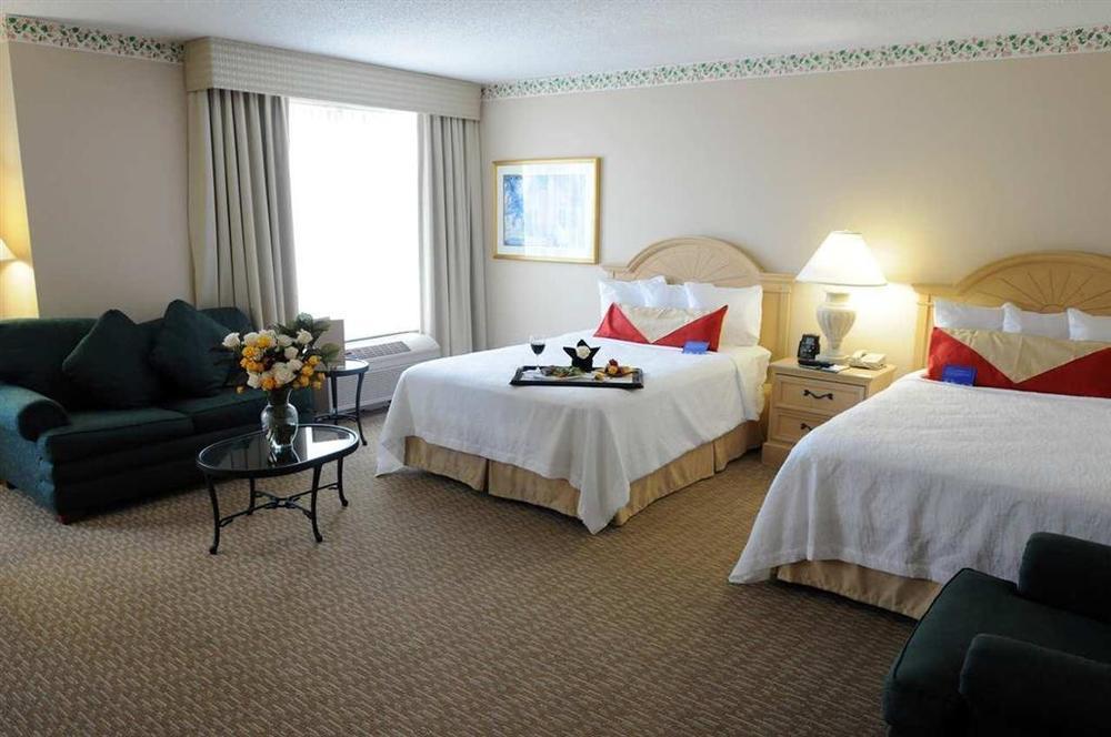 Hilton Garden Inn Atlanta Northpoint Alpharetta Habitación foto